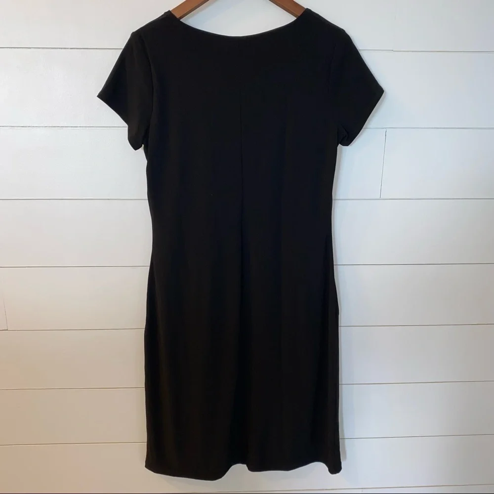 NWT Black b-slim short sleeve slimming scoop neck dress Built in shape-wear sz M